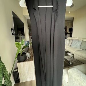 Black Sleeveless Vest